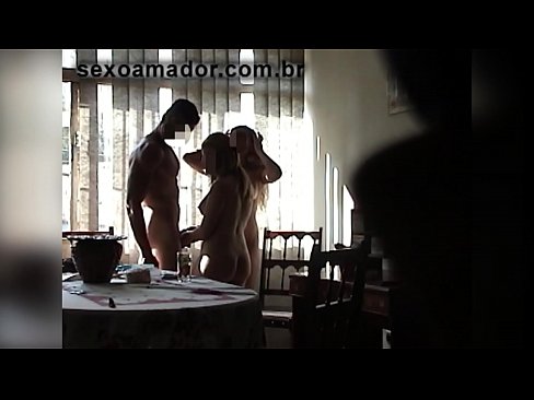 ❤️ Spolni prijatelji povabijo ogromnega moškega in trojček z njim ️❌ Sex video na porno sl.hotpornphotos.ru